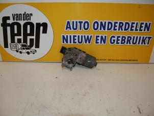 Used Front wiper motor Mazda 3 Sport (BK14) 1.6i 16V Price € 27,50 Margin scheme offered by Autobedrijf van der Feer