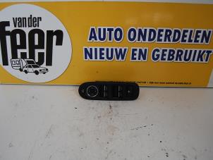 Usagé Commutateur vitre électrique Ford Mondeo IV Wagon 2.0 16V Prix € 35,00 Règlement à la marge proposé par Autobedrijf van der Feer
