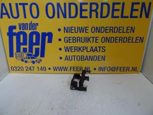 Used Rear brake calliperholder, left Peugeot 207/207+ (WA/WC/WM) 1.6 HDi 16V Price € 17,50 Margin scheme offered by Autobedrijf van der Feer