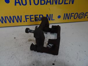 Used Rear brake calliperholder, right Peugeot 207/207+ (WA/WC/WM) 1.6 HDi 16V Price € 17,50 Margin scheme offered by Autobedrijf van der Feer