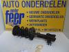 Front shock absorber rod, left from a Opel Signum (F48), 2003 / 2008 2.2 DGI 16V, Hatchback, 4-dr, Petrol, 2.198cc, 114kW (155pk), FWD, Z22YH; EURO4, 2003-03 / 2005-08 2003