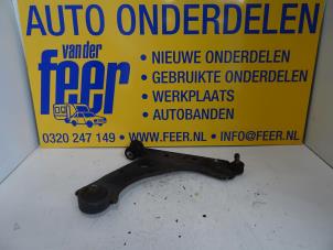 Usagé Bras de suspension avant droit Opel Corsa D 1.3 CDTi 16V ecoFLEX Prix € 35,00 Règlement à la marge proposé par Autobedrijf van der Feer