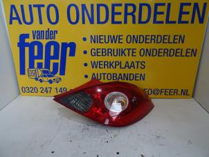 Usagé Feu arrière droit Opel Corsa D 1.3 CDTi 16V ecoFLEX Prix € 20,00 Règlement à la marge proposé par Autobedrijf van der Feer