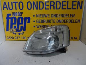 Used Headlight, left Peugeot Partner 1.9D Price € 27,50 Margin scheme offered by Autobedrijf van der Feer
