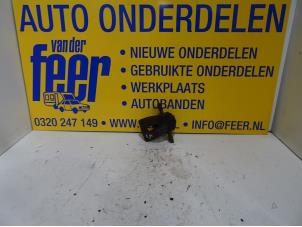 Used Rear brake calliper, left BMW 3 serie (E90) 318i 16V Price € 35,00 Margin scheme offered by Autobedrijf van der Feer