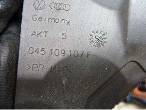 Used Timing cover Volkswagen Golf V (1K1) 1.9 TDI Price € 17,50 Margin scheme offered by Autobedrijf van der Feer