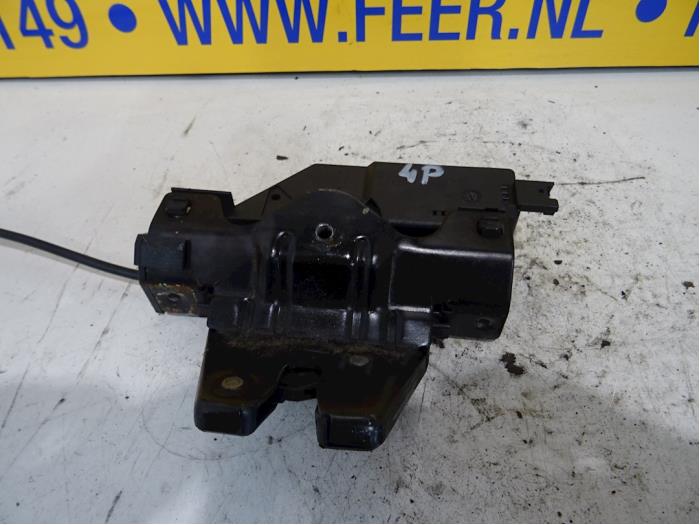 Tailgate lock mechanism Opel Astra G 1.6