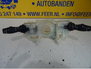 Used Steering column stalk Renault Megane III Berline (BZ) 1.5 dCi 85 Price € 35,00 Margin scheme offered by Autobedrijf van der Feer