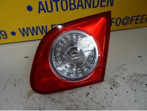 Gebrauchte Rücklicht rechts Volkswagen Passat (3C2) 2.0 TDI 140 Preis € 20,00 Margenregelung angeboten von Autobedrijf van der Feer