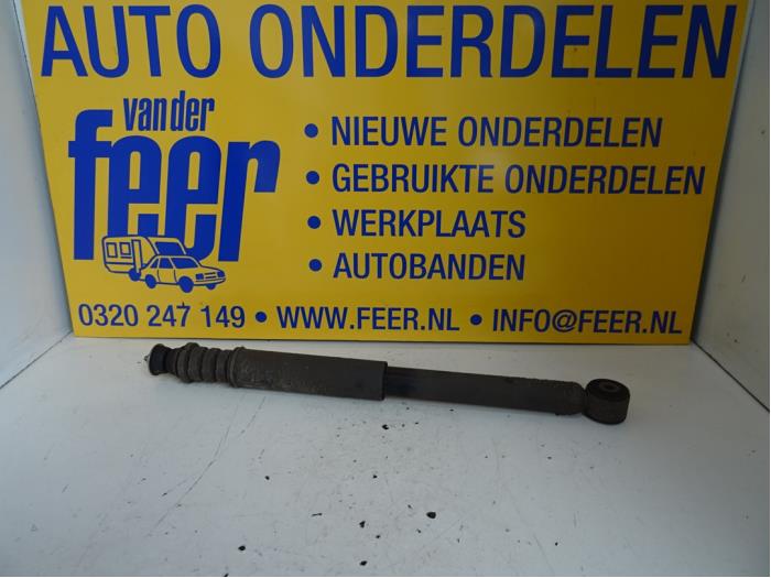 Rear shock absorber, right from a Renault Twingo II (CN) 1.2 16V 2012