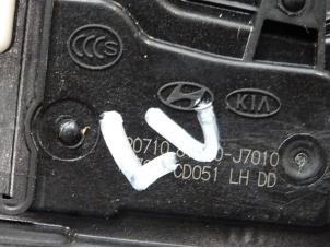 Usados Mecanismo de cerradura de puerta de 4 puertas izquierda delante Kia Proceed (CD) 1.4 T-GDI 16V Precio € 45,00 Norma de margen ofrecido por Autobedrijf van der Feer