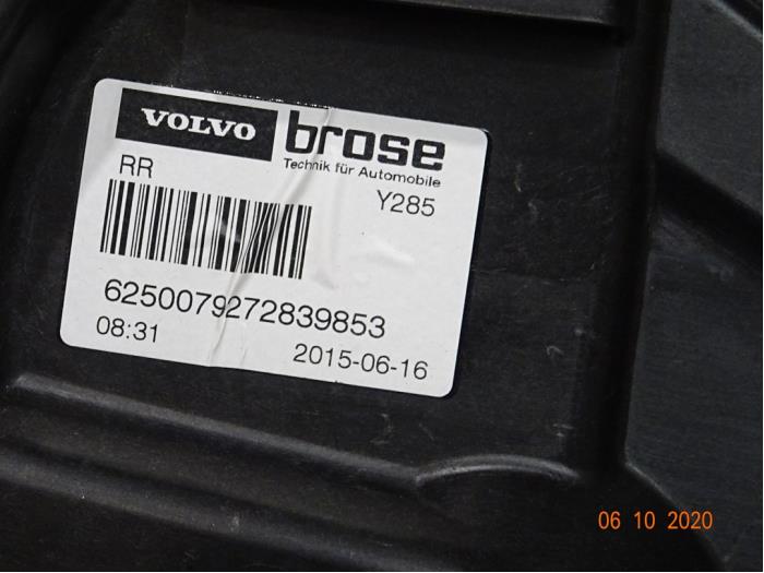 Mécanique vitre 4portes arrière droite d'un Volvo V70 (BW) 2.0 D2 Geartronic 16V 2015