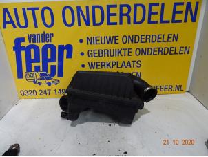 Usagé Boîtier filtre à air Opel Astra H (L48) 1.6 16V Twinport Prix € 25,00 Règlement à la marge proposé par Autobedrijf van der Feer