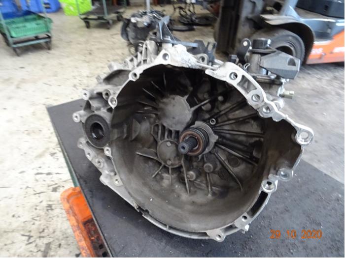 Gearbox Volvo V70 2.0 D2 Geartronic 16V - T1GH4 D4204T20 M66