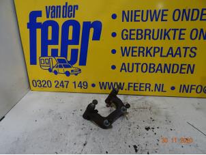 Used Rear brake calliperholder, left Peugeot 308 SW (4E/H) 1.6 VTI 16V Price € 20,00 Margin scheme offered by Autobedrijf van der Feer