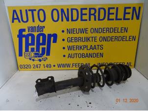 Used Front shock absorber rod, right Opel Zafira (F75) 2.0 DTI 16V Price € 35,00 Margin scheme offered by Autobedrijf van der Feer