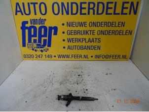 Used Injector (diesel) Toyota Corolla Verso (R10/11) 2.0 D-4D 16V Price € 80,00 Margin scheme offered by Autobedrijf van der Feer