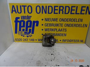 Used Front brake calliper, left Citroen C4 Picasso (UD/UE/UF) 2.0 HDiF 16V 135 Price € 35,00 Margin scheme offered by Autobedrijf van der Feer