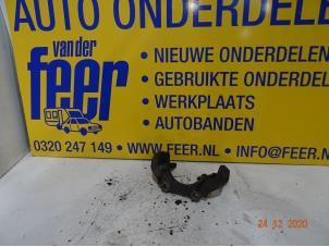 Used Front brake calliperholder, left Citroen C4 Picasso (UD/UE/UF) 2.0 HDiF 16V 135 Price € 20,00 Margin scheme offered by Autobedrijf van der Feer