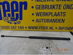 Used Rear gas strut, left Citroen C4 Picasso (UD/UE/UF) 2.0 HDiF 16V 135 Price € 15,00 Margin scheme offered by Autobedrijf van der Feer