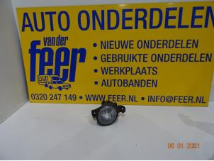 Used Fog light, front right Renault Clio III (BR/CR) 1.5 dCi FAP Price € 10,00 Margin scheme offered by Autobedrijf van der Feer