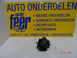 Używane Pompa prózniowa wspomagania hamulców Volvo V50 (MW) 2.4 20V Cena € 45,00 Procedura marży oferowane przez Autobedrijf van der Feer