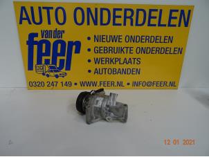 Usados Bomba de aire acondicionado Dacia Sandero II 1.0 Sce 75 12V Precio € 150,00 Norma de margen ofrecido por Autobedrijf van der Feer