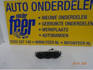 Używane Panel sterowania nagrzewnicy Ford Focus 2 Wagon 1.6 TDCi 16V 110 Cena € 25,00 Procedura marży oferowane przez Autobedrijf van der Feer
