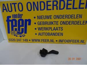Usados Interruptor de limpiaparabrisas Ford Focus 2 Wagon 1.6 TDCi 16V 110 Precio € 15,00 Norma de margen ofrecido por Autobedrijf van der Feer