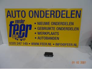Usados Ordenador asistencia de estacionamiento Renault Captur (2R) 0.9 Energy TCE 12V Precio € 30,00 Norma de margen ofrecido por Autobedrijf van der Feer