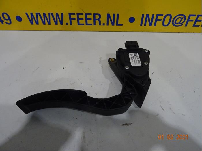 Accelerator pedal module from a Renault Captur (2R) 0.9 Energy TCE 12V 2013