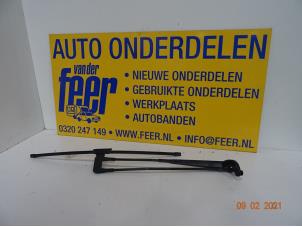 Used Front wiper arm Citroen C1 1.0 Vti 68 12V Price € 25,00 Margin scheme offered by Autobedrijf van der Feer