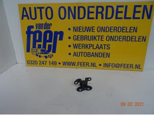 Used Rear door hinge, left Citroen C1 1.0 Vti 68 12V Price € 20,00 Margin scheme offered by Autobedrijf van der Feer