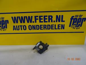 Usados Muelle de reloj airbag Ford Focus 3 Wagon 1.6 TDCi ECOnetic Precio € 30,00 Norma de margen ofrecido por Autobedrijf van der Feer