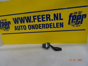 Gebrauchte Richtungsanzeiger Schalter Ford Focus 3 Wagon 1.6 TDCi ECOnetic Preis € 20,00 Margenregelung angeboten von Autobedrijf van der Feer
