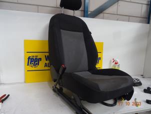 Used Seat, left Volkswagen Golf VII (AUA) 1.6 TDI BlueMotion 16V Price € 125,00 Margin scheme offered by Autobedrijf van der Feer