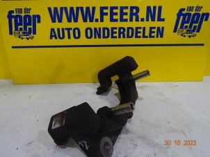 Used Front brake calliperholder, left Peugeot 508 SW (8E/8U) 1.6 THP 16V Price € 25,00 Margin scheme offered by Autobedrijf van der Feer