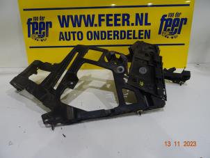 Used Rear bumper bracket, right Peugeot 508 SW (8E/8U) 1.6 THP 16V Price € 35,00 Margin scheme offered by Autobedrijf van der Feer