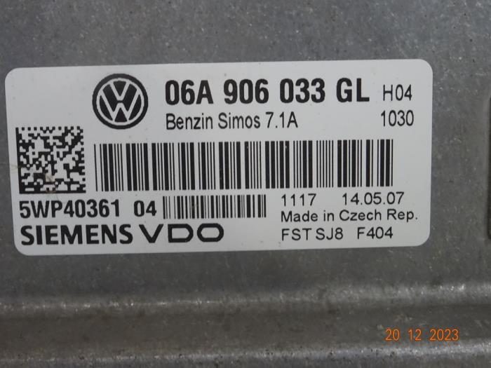 Komputer sterowania silnika z Volkswagen Golf Plus (5M1/1KP) 1.6 2007