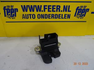 Used Tailgate lock mechanism Volkswagen Golf Plus (5M1/1KP) 1.6 Price € 15,00 Margin scheme offered by Autobedrijf van der Feer