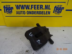 Usados Pinza de freno izquierda delante Opel Agila (B) 1.0 12V Precio € 17,50 Norma de margen ofrecido por Autobedrijf van der Feer