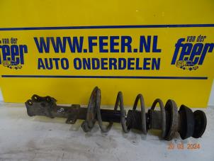 Usagé Barre amortisseur avant droit Opel Agila (B) 1.0 12V Prix € 35,00 Règlement à la marge proposé par Autobedrijf van der Feer