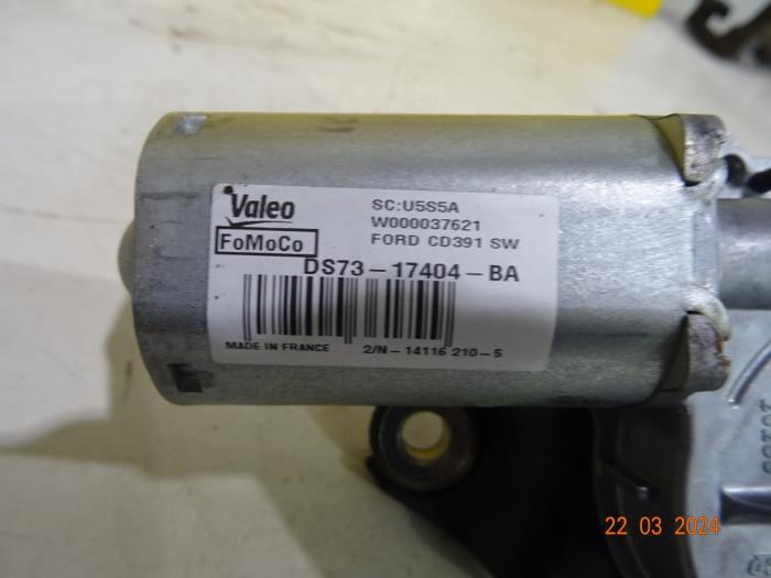 Rear wiper motor from a Ford Mondeo V Wagon 1.5 TDCi 2017