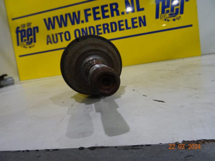 Front drive shaft, left from a Ford Mondeo V Wagon 1.5 TDCi 2017