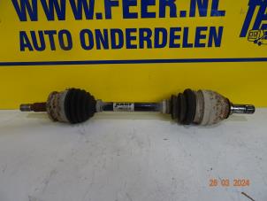 Usagé Arbre de transmission avant gauche Opel Astra J Sports Tourer (PD8/PE8/PF8) 1.3 CDTI 16V ecoFlex Prix € 75,00 Règlement à la marge proposé par Autobedrijf van der Feer