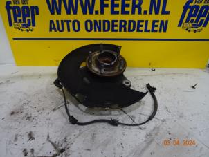 Używane Uchwyt sworznia prawy przód Opel Zafira Tourer (P12) 2.0 CDTI 16V 165 Ecotec Cena € 45,00 Procedura marży oferowane przez Autobedrijf van der Feer