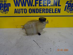 Usados Vaso de expansión Opel Zafira Tourer (P12) 2.0 CDTI 16V 165 Ecotec Precio € 15,00 Norma de margen ofrecido por Autobedrijf van der Feer
