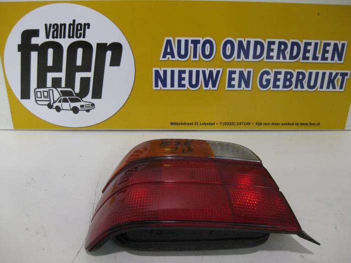 Taillight, left from a BMW 3 serie Compact (E36/5) 316i 1994