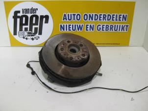 Used Front wheel hub Volvo S60 I (RS/HV) 2.4 20V 140 Price € 45,00 Margin scheme offered by Autobedrijf van der Feer