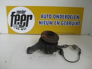 Used Front wheel hub Opel Vectra C 1.9 CDTI 120 Price € 45,00 Margin scheme offered by Autobedrijf van der Feer